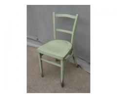 Halványzöld szék