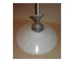 Mennyezeti lámpa tányérburával