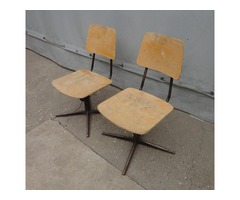 Forgós iskolai szék 2 db