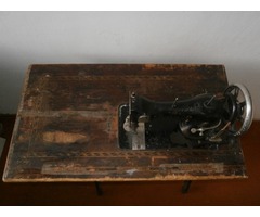 Antik Kayser varrógép gyűjteménybe