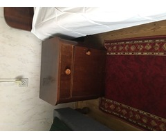 Antik ágy+2 db éjjeli szekrény
