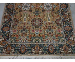 Perzsa mintázatú szőnyeg gazdag színvilággal