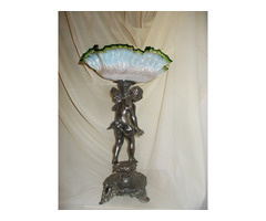Barokk ezüstözött ón puttó, angyal szobor talpon fodros szélű antik üveg tányérral, kínáló!