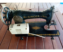 Eladó Singer C sorozatszámú varrógép