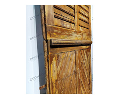 Osztható nyitású zsalugáteres barna ajtó
