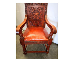 A113 Antik faragott karfás szék