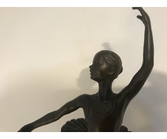 A Leonard Táncoló ballerina bronz szobor