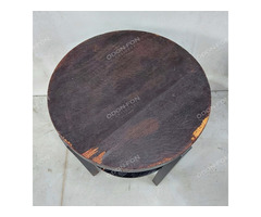 Egyenes lábú kör alakú szalon asztal (fekete)