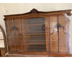 Antik oroszlábas szekrény és kétoldalas íróasztal garnitúra