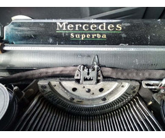 Mercedes superba typewriter