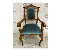 Neobarokk jellegű karfás szék