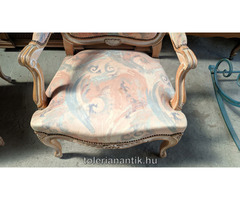 Neobarokk antikolt fotel