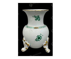 Herendi 3 lábú váza – zöld Apponyi – AV dekorral