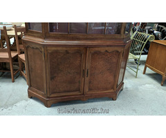Biedermeier stílusú vitrin