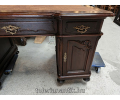 Bécsi barokk háromfiókos íróasztal Bécsi barokk háromfiókos íróasztal
