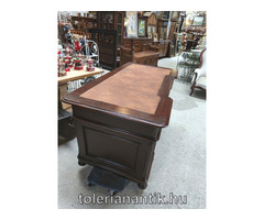 Bécsi barokk háromfiókos íróasztal Bécsi barokk háromfiókos íróasztal