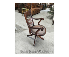 Régi borbély szék