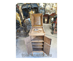 Régi tölgyfa zeneszekrény