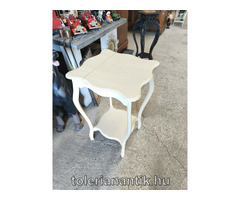 Neobarokk fehér kiis asztal