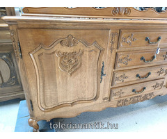 Neobarokk hosszú négyfiókos kétajtós tálaló szekrény