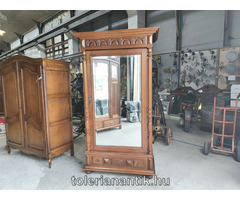 Ónémet egyajtós tükrös polcos szekrény