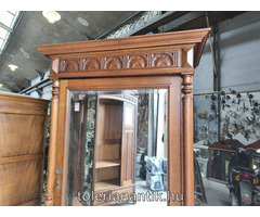 Ónémet egyajtós tükrös polcos szekrény