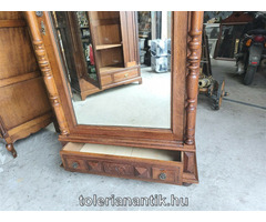 Ónémet egyajtós tükrös polcos szekrény