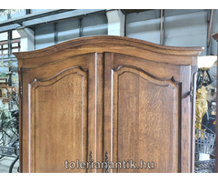 Neobarokk kétajtós polcos szekrény