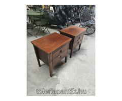 Kétfiókos éjjeli szekrény 2 db