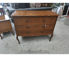 Neobarokk háromfiókos komód