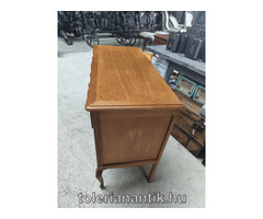 Neobarokk háromfiókos komód