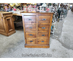 Régi nyolcfiókos irattartó szekrény