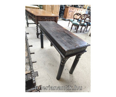 Spanyol kétfiókos konzolasztal