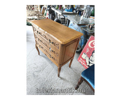 Neobarokk háromfiókos komód