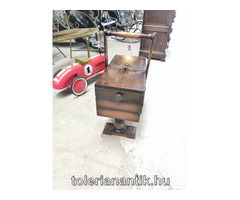 Különleges szétnyitható régi varródoboz