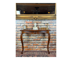 Barokk Konzol asztal.