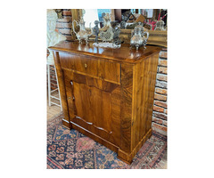 Felújított Biedermeier komód, félszekrény.