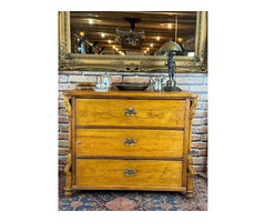 Felújított fenyő komód