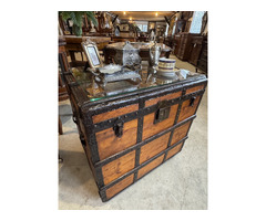 Felújított Utazóláda, dohányzó asztal 02.