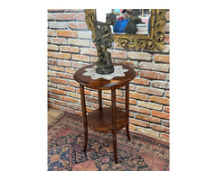 Felújított  asztal, posztamens 02.