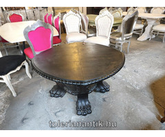 Oroszlánlábas dohányzó asztal