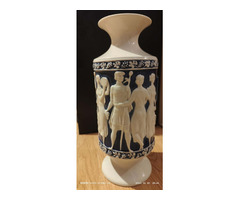 Zsolnay porcelán váza