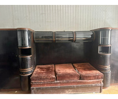 Art Deco stílusú vintage beépített ülőbútor / szekrény