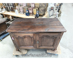 Régi barokk ládás szekrény