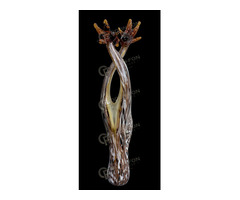 Nyakatekert zsiráfszerelem kisplasztika