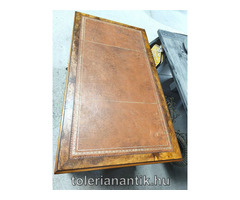 Nyolcfiókos térbe rakható íróasztal