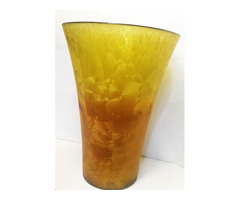 Nagyméretű borostyán-sárga színekben pompázó kézműves váza