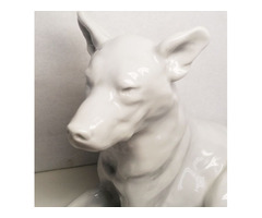 Herendi nagy méretű fekvő kutya porcelán figura, fehér mázas, jelzett számozott