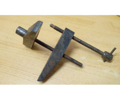 Régi kéziszerszám, párhuzamszorító, órásoknak, ötvösöknek, finom kézműves munkákhoz