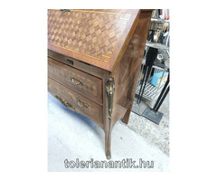 Intarziás rézveretes kétfiókos írószekreter